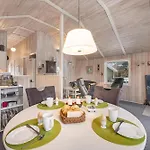 Vakantiehuis Well-maintained Close To Ringkobing Fjord *