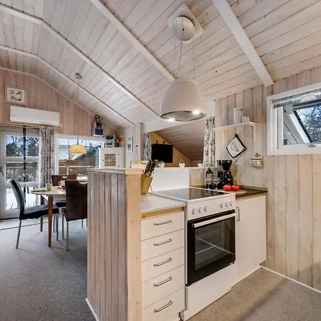 Well-maintained Close To Ringkobing Fjord Semesterbostad *